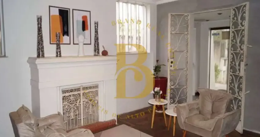 Casa de  320m², 5 quartos , 1 suíte e 6 vagas à venda enfrente  ao museu do ipiranga- vila monumento