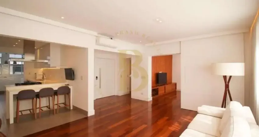 Apartamento reformado á venda de 137m², com 2 suítes no itaim bibi