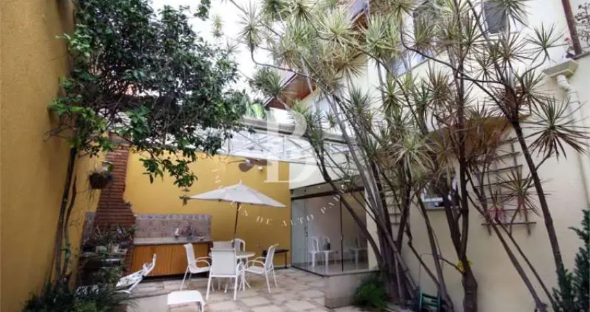 Casa de condomínio em excelente localização no alto da boa vista.