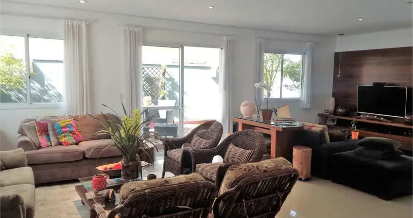 Casa de condomínio com 336 m², 4 quartos sendo 4 suítes à venda no bairro campo belo.