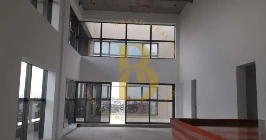 Comercial com 527 m², 3 pavimentos 2 copas 6 bnheiros 2 sacadas 6 vagas vista parque ibirapuera par