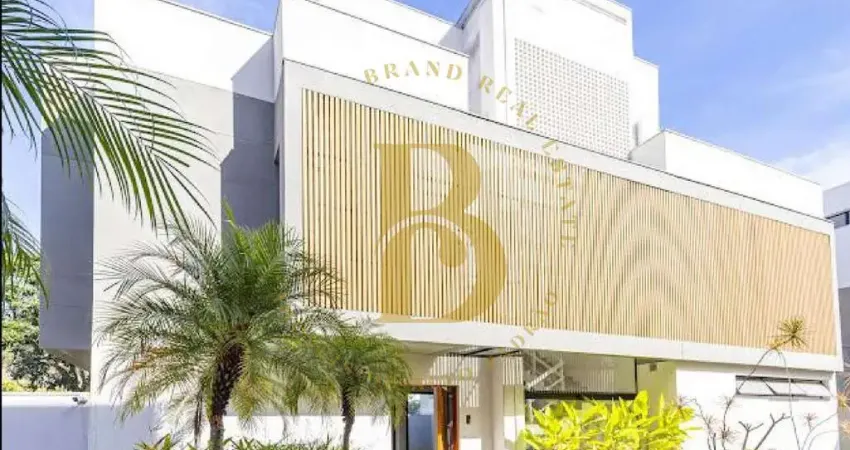 Casa com 1.034m², 4 suítes e 12 vagas ? condomínio fechado com segurança 24h