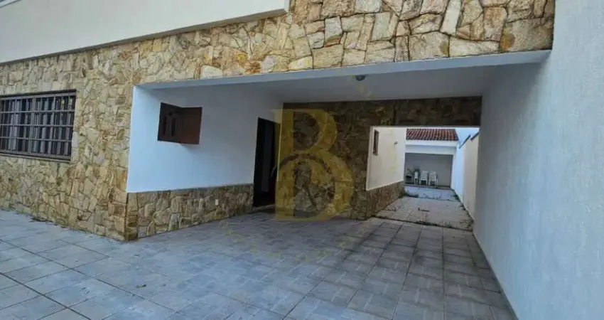 Casa á venda de 220m², com 04 dormitórios e 05 vagas no bairro city campo grande