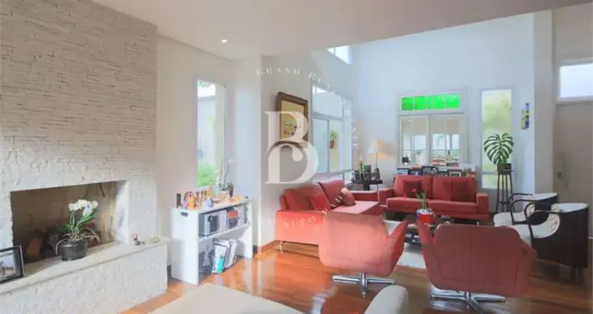 Casa ensolarada para venda em condomínio fechado no alto da boa vista.