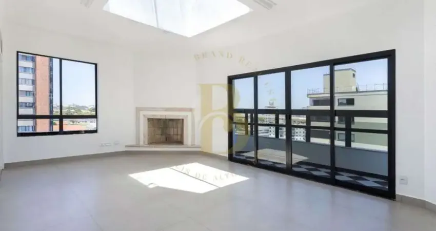 Belíssima cobertura duplex, com vista panorâmica, localizada em moema.