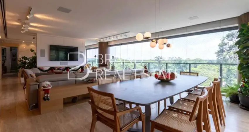 Apartamento com 285 m², 4 quartos sendo 4 suítes à venda no bairro Pinheiros.