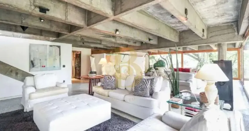 Casa de vila com 777 m², 5 quartos sendo 2 suítes à venda no bairro morumbi.