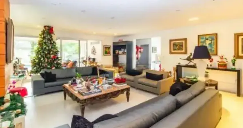 Casa de condomínio com 562 m², 6 quartos sendo 6 suítes à venda no bairro vila andrade.