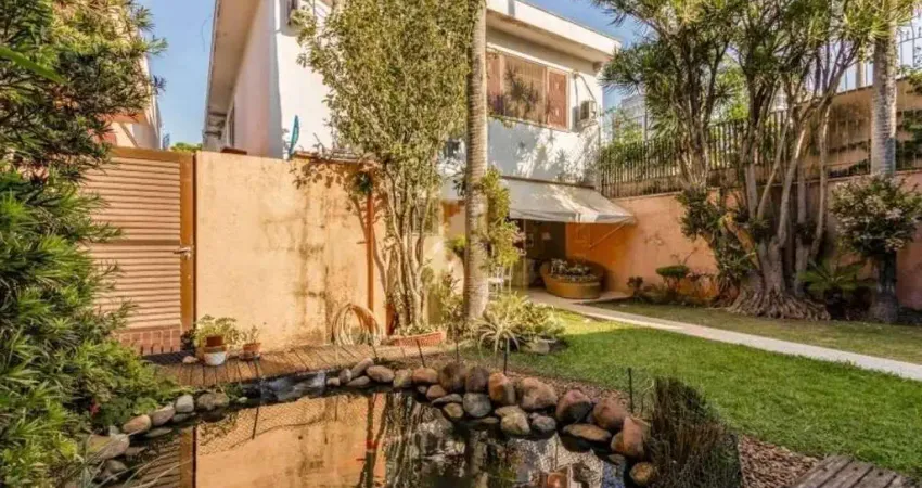 Casa de vila com 500 m², 5 quartos sendo 2 suítes à venda no bairro moema.