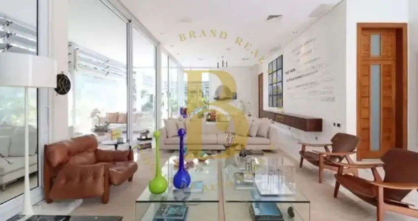 Casa de condomínio com 907 m², 4 quartos sendo 4 suítes à venda no bairro panamby.