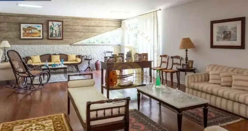 Casa á venda em cidade jardim localização excelente! com 381 m², 4 quartos sendo 2 suítes, 4 vagas.