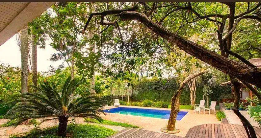 Casa com 720 m², 4 quartos sendo 4 suítes à venda no bairro cidade jardim.