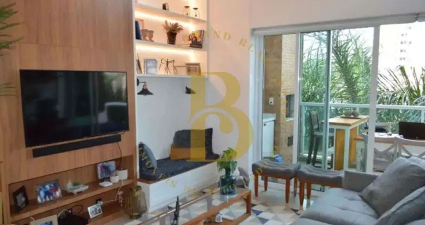 Apartamento duplex á venda de 142m2, próximo ao ibirapuera, 3 suítes e 3 vagas.