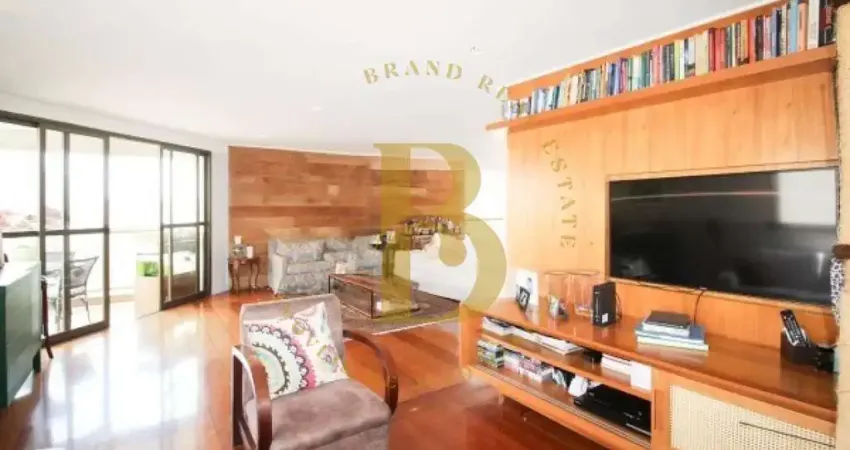 Apartamento á venda de 193m², com 03 suítes e 03 vagas no moema