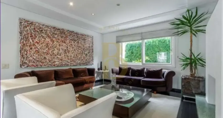 Linda casa com 4 suítes e piscina privativa, em condomínio fechado, localizada no cidade jardim