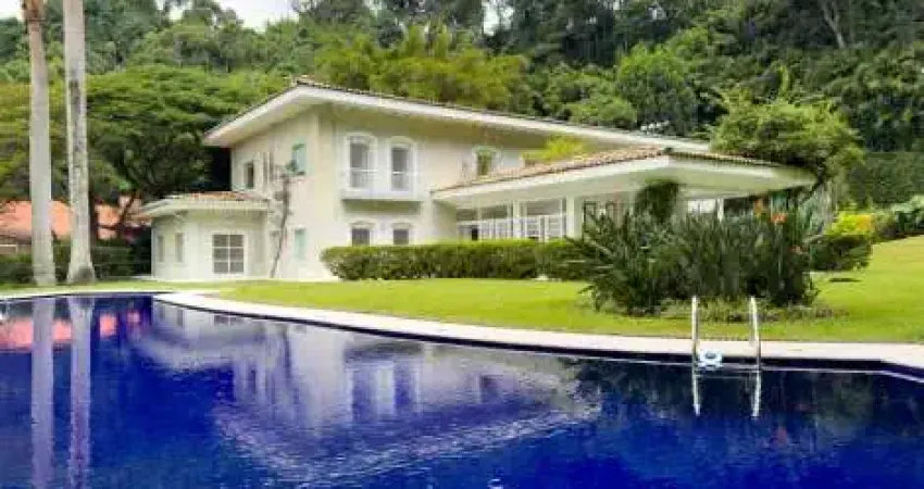 Casa com 850 m², 7 quartos sendo 7 suítes à venda no bairro morumbi.