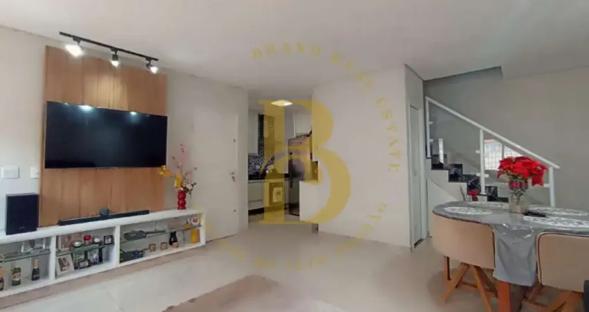 Casa à venda de 90m², com 3 dormitórios, em rua tranquila e arborizada!