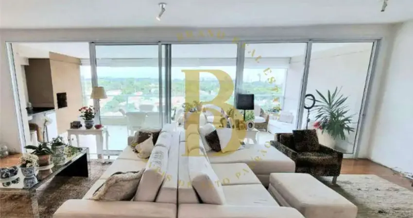 Apartamento em andar alto, com varanda gourmet, localizado no campo belo.