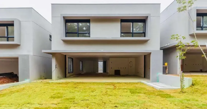 Casa contemporânea, em condomínio fechada, localizada na chácara santo antônio.
