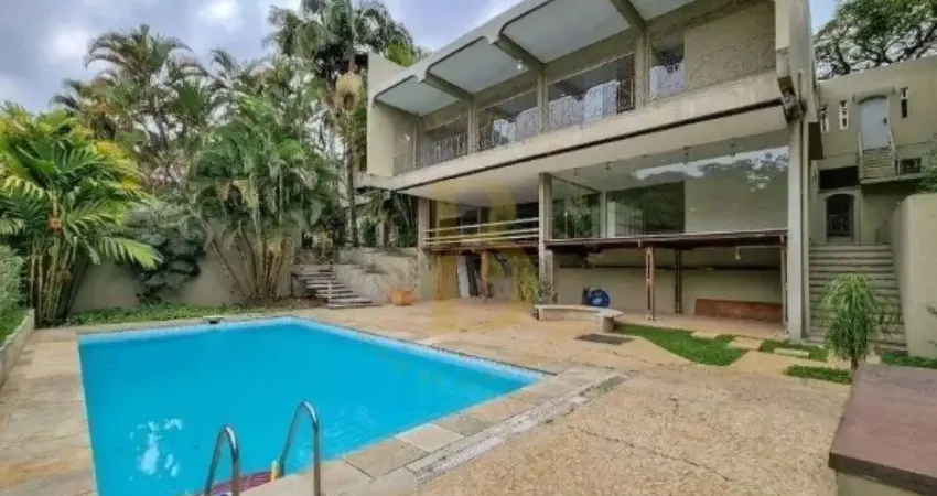 Casa de vila em rua fechada de 900 m², com 5 suítes à venda no bairro real parque.