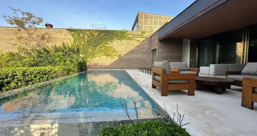 Casa de condomínio com 675 m², 5 quartos sendo 5 suítes à venda no bairro porto feliz.