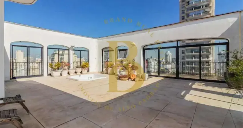 Cobertura duplex localizada em uma das melhores regiões de higienópolis