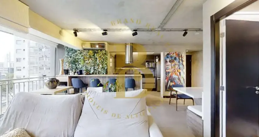 Excelente apartamento, com varanda envidraçada, localizado no bairro vila santa catarina.