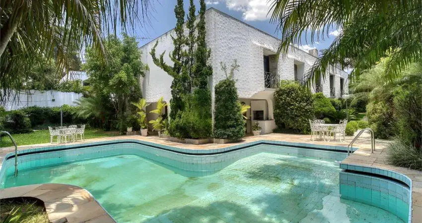 Casa com 783 m², 4 quartos sendo 4 suítes à venda no bairro jardim cordeiro.