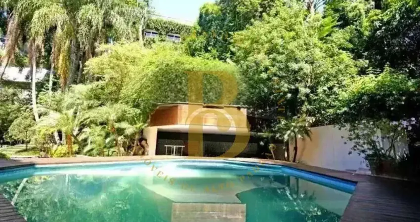 Casa com 900 m², 4 quartos sendo 4 suítes à venda no bairro cidade jardim.