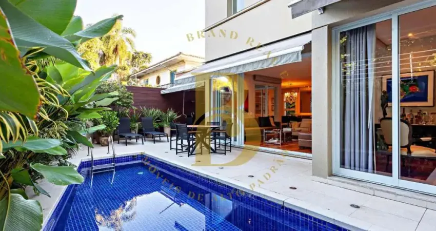 Casa de condomínio á venda de 442 m², com 3 suítes piscina e 03 vagas no morumbi.