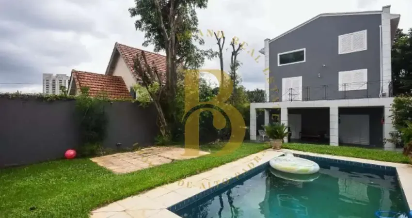 Casa á venda com 287 m², 3 suítes , piscina e 02 vagas bairro jardim guedala sp.
