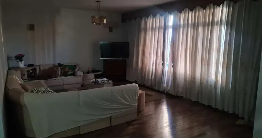 Casa  comercial ou residencial pra venda ou locação no planalto paulista. 470, 8 vagas.