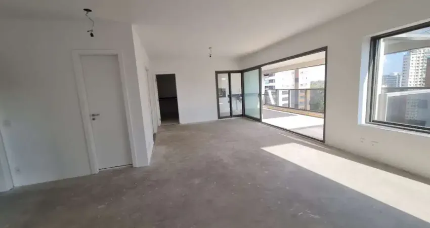 Apartamento com varanda gourmet, localizado no campo belo.