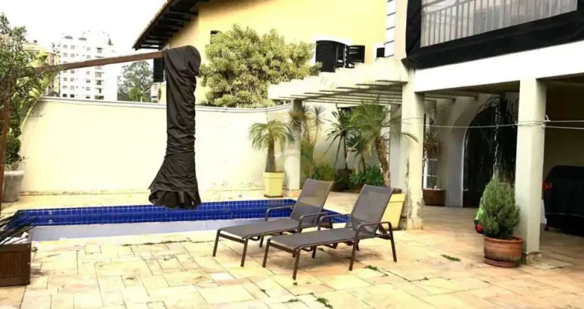 Casa com 444 m², 4 quartos sendo 2 suítes à venda no bairro morumbi.