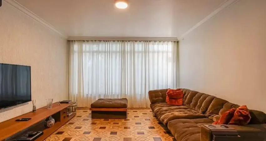 Casa com 220 m², 3 quartos sendo 1 suíte à venda no bairro vila romana.