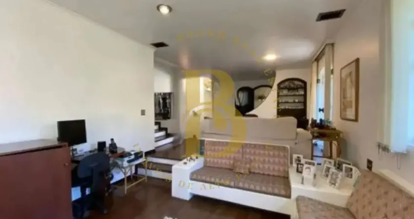 Casa com 219 m², 3 quartos sendo 3 suítes à venda no bairro alto de pinheiros.