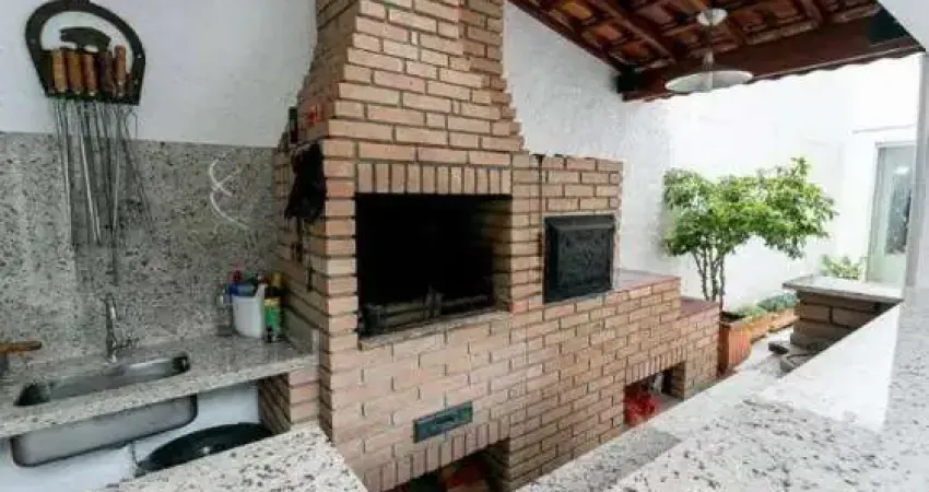 Casa com 302 m², 4 quartos sendo 3 suítes à venda no bairro alto de pinheiros.