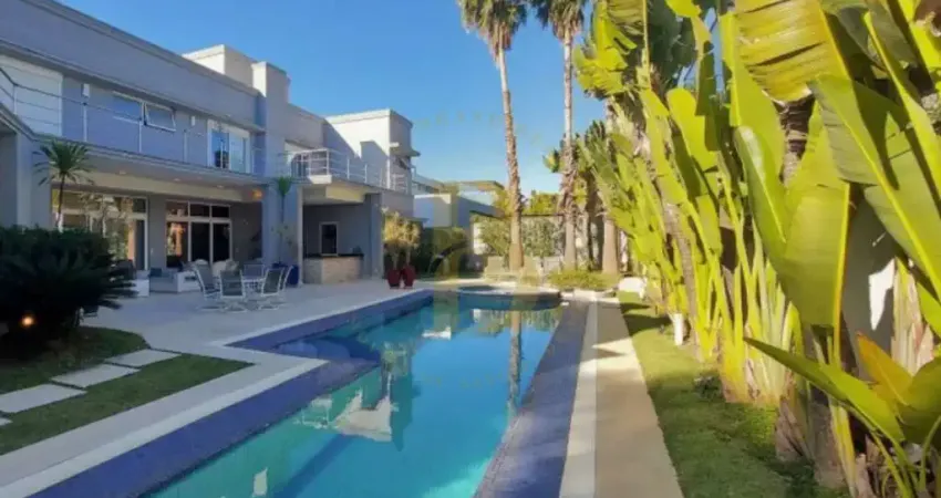 Casa de condomínio com + de 1000 m², 4 quartos sendo 4 suítes à venda no bairro do tamboré