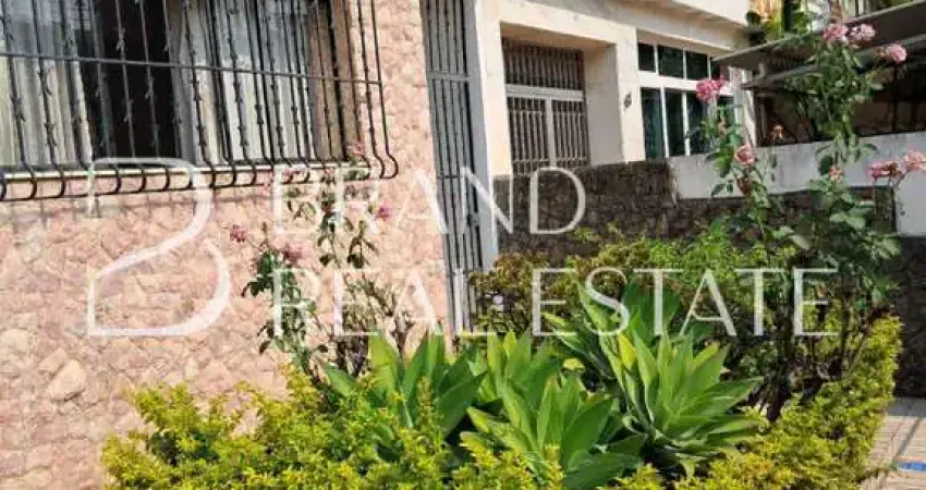 Apartamento mobiliado de alto padrão ? 300 m² | lazer completo