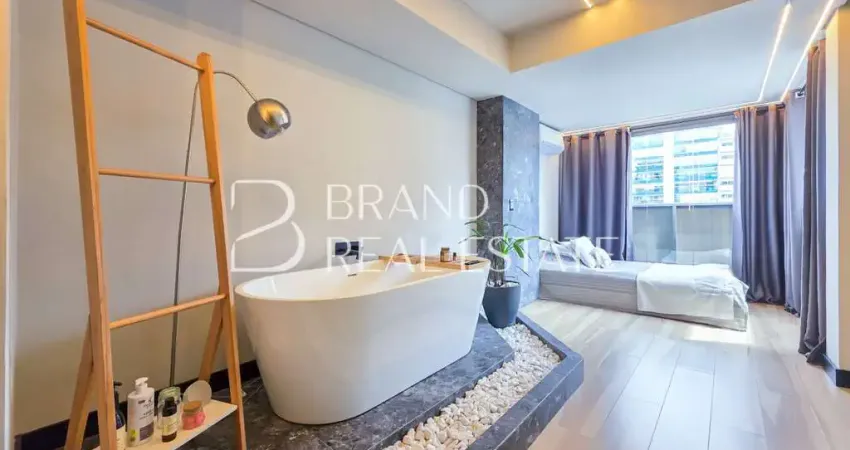 Apartamento novo duplex, 2 quartos, 1 vaga, andar alto em Moema, em frente ao parque das Bicicletas.