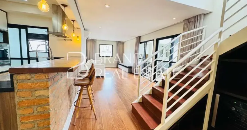 Cobertura Duplex à Venda em Santo Amaro 181m² com Piscina Privativa, 3 quartos e 4 vagas