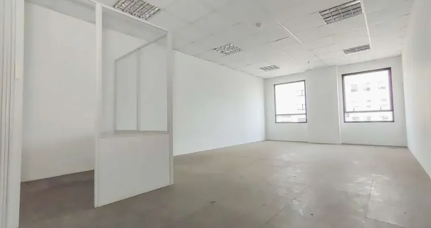 Sala com excelente iluminação, confortável e em localização ideal - cea I