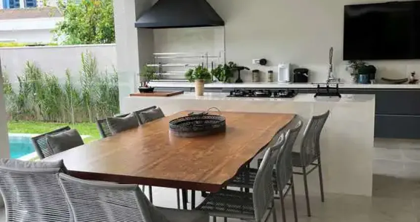 Casa a venda em alphaville 2, casa mobiliada, com 4 suítes e em localização desejada