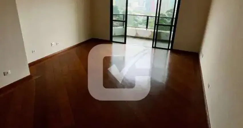 Apartamento para Locação ou venda em Alphaville com 3 dormitórios e 1 Suíte