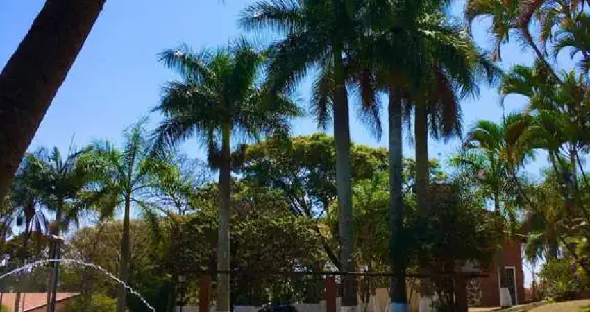 Chácara de Luxo à Venda em Cabreúva/SP - 6 quartos, 1 suíte, 6 banheiros, 8 vagas - 514m² de pura tranquilidade!