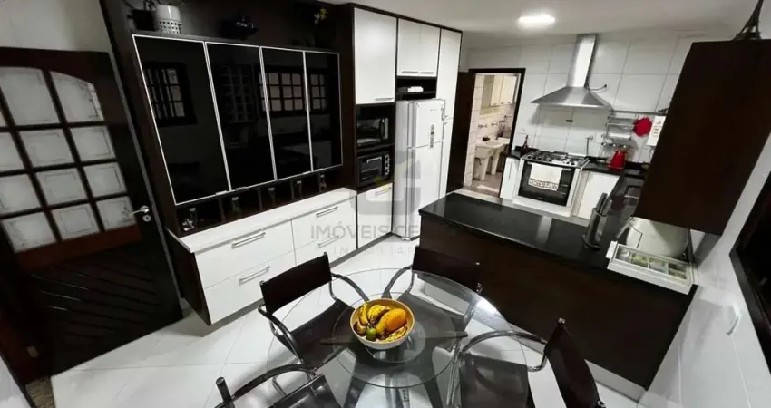 Descubra esta incrível casa de 3 quartos no jardim das flores  osasco/sp! 195m² de conforto e qualidade de vida!