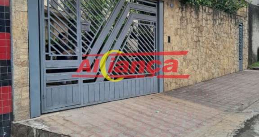Sobrado no Pq. Jurema, 3 dorms. com 3 vagas, excelente construção