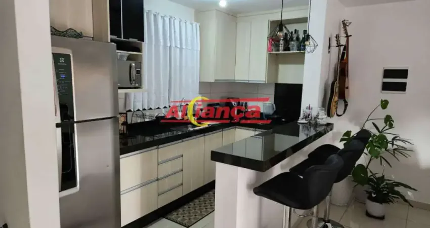 Ótimo para morar e ter uma renda, são 3 casas no mesmo terreno e uma sala comercial.