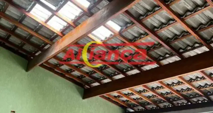 Casa grande vila paraiso, com churrasqueira, área de lazer, quintal amplo, casa com alarme e camaras