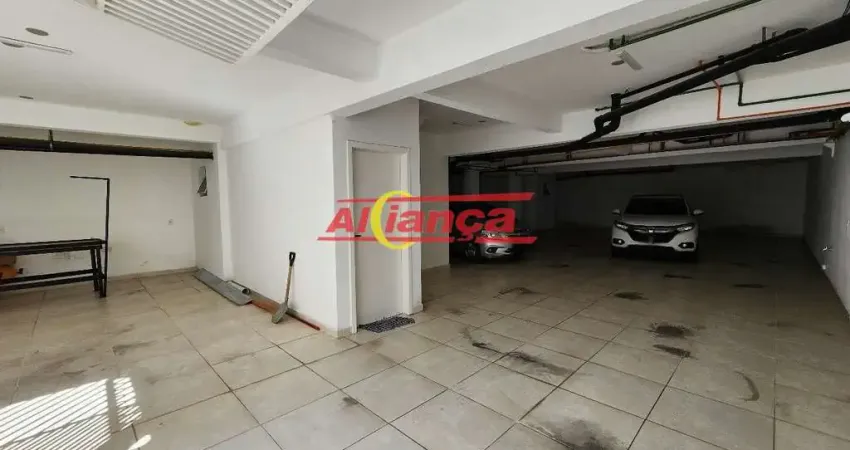 Sobrado com 3 dormitórios à venda, 440 m² por R$ 2.700.000,00 - Parque Renato Maia - Guarulhos/SP